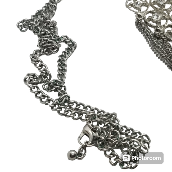 VINTAGE LONG SILVERTONE CHAIN & CRYSTAL DETAILED FRINGE PENDANT NECKLACE - Picture 6 of 6